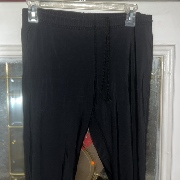 Woman’s Patagonia joggers - Picture 2 of 7